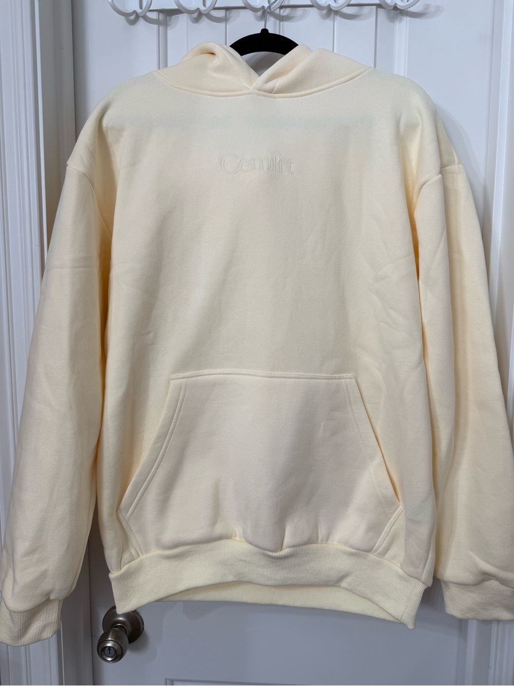 Comfrt signature hoodie in color butter - Picture 1 of 4
